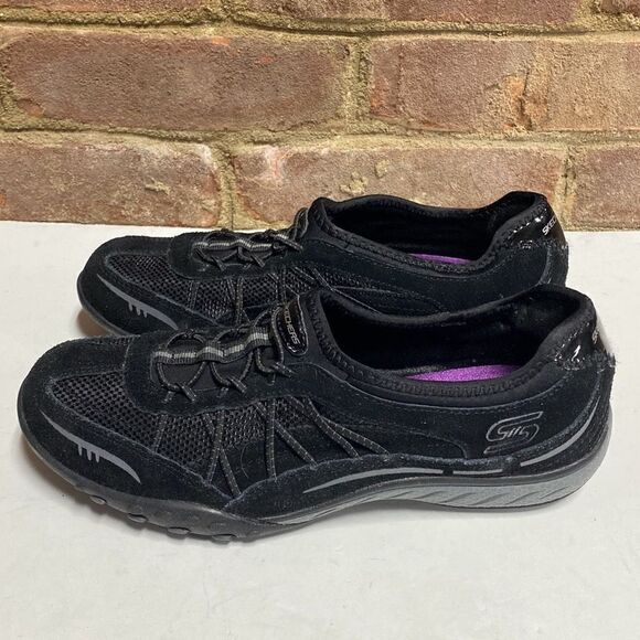 Skechers Black Relaxed Fit Weekender Women's Slip-On Sneaker Size 6.5 NEW - Picture 3 of 8